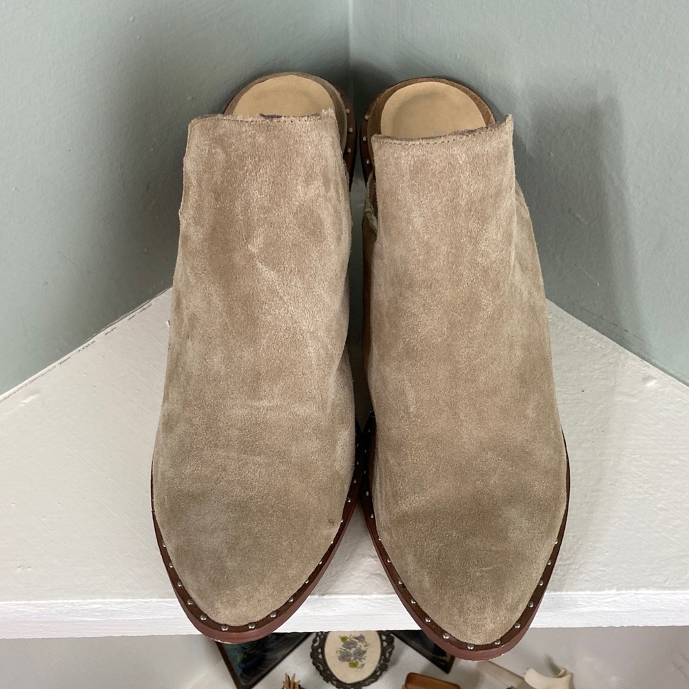 Chinese Laundry Suede Leather Tan Women's Mules Booties Block Heels 9.5 - Picture 3 of 13